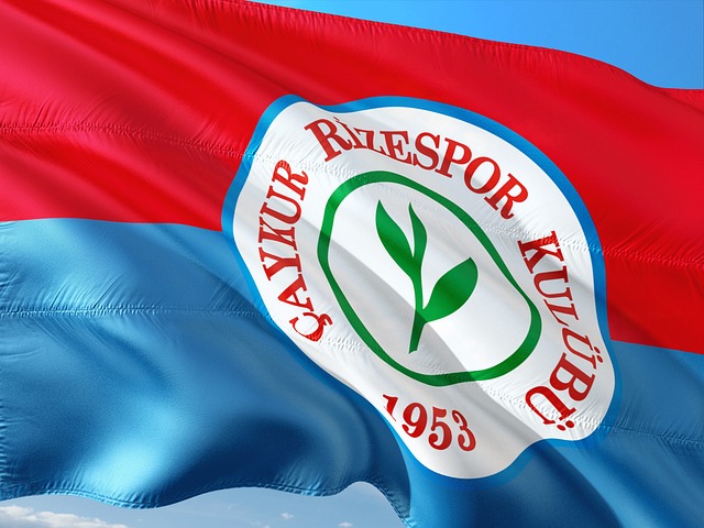 状态全无！浓眉半场4中0贡献0分3板2助，罚球2中0